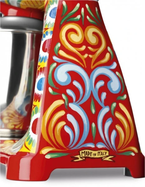 Smeg SMF03DGEU Dolce & Gabbana Küchenmaschine Dekor – Bild 2