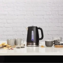 Russell Hobbs Matte Black Wasserkocher Schwarz Matt 8 Russell Hobbs Matte Black Wasserkocher Schwarz Matt -Rommelsbacher shop b4b09ff5 b32d 446e bd5a 0bfbf6aa3978 600x600